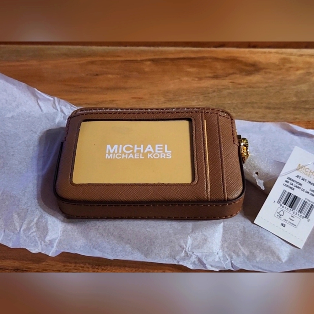 Medium Soffiano Leather Chain Card Case